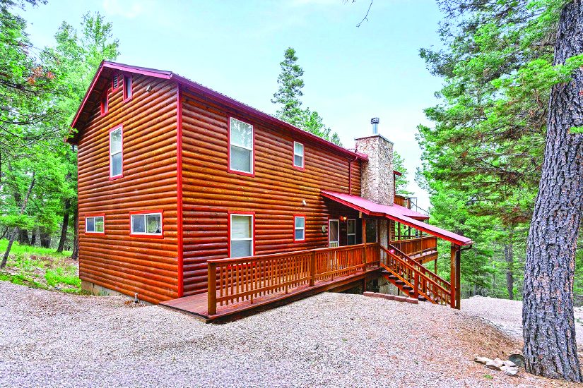4 Bedroom 2.0 Acre Property — photo as printed in The Real Estate Roundup