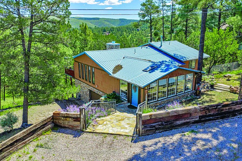 3 Bedroom Property — photo as printed in The Real Estate Roundup