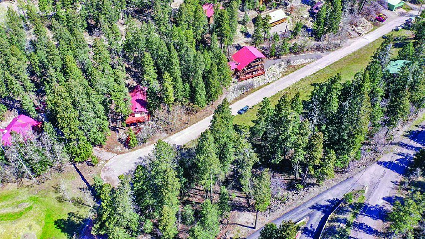 0000 Chautauqua Canyon Blvd — photo as printed in The Real Estate Roundup