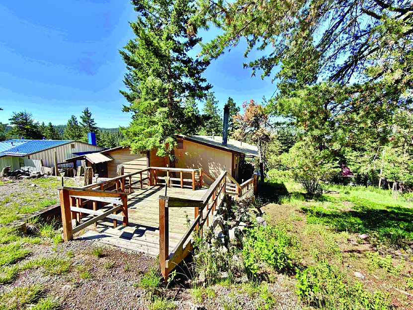 1001 Paqua Ave — photo as printed in The Real Estate Roundup