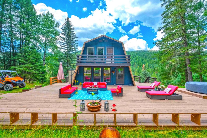 3 Bedroom 8.77 Acre Property — photo as printed in The Real Estate Roundup