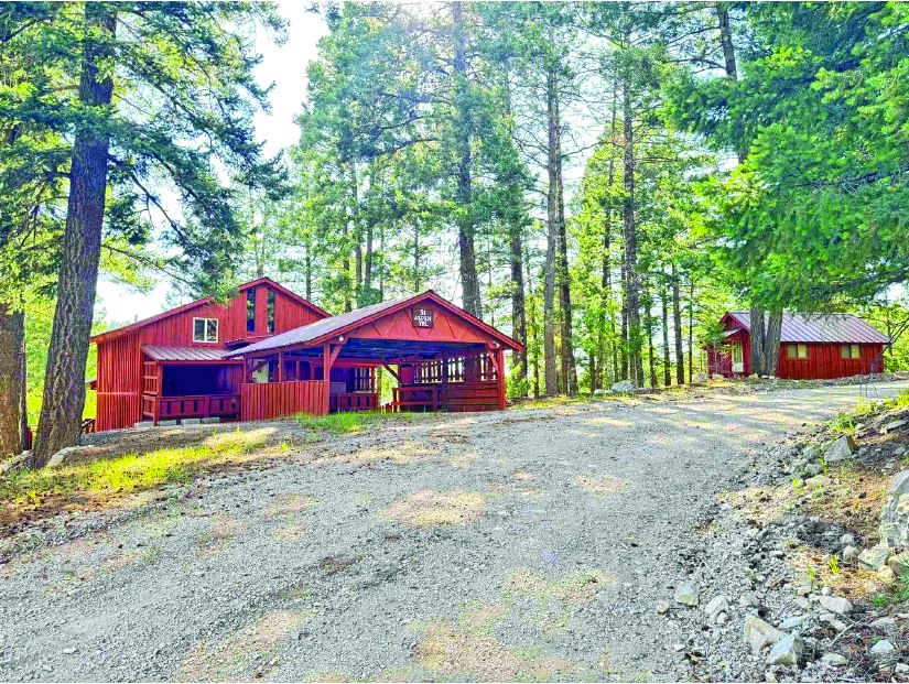 3 Bedroom Property in Cloudcroft — photo as printed in The Real Estate Roundup